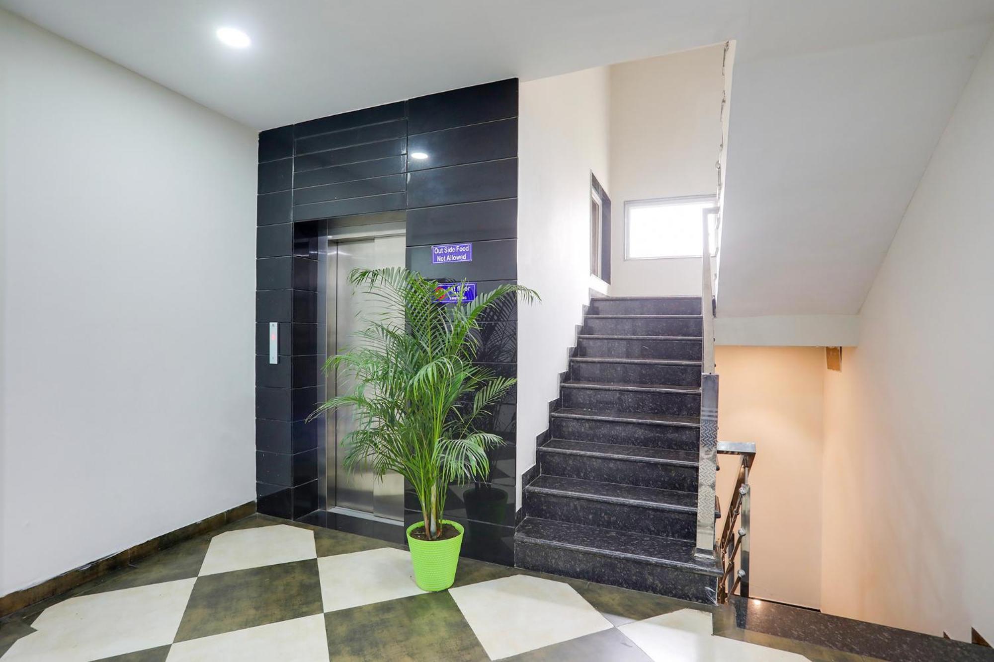 Fabhotel Johar Inn Rāipur Zewnętrze zdjęcie